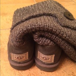 Ugg boots-NO TRADES-OFFER BUTTON PLEASE!