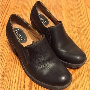 Born, heeled ankle boots.