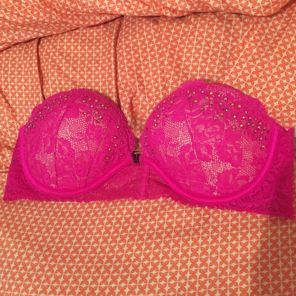 VS Strapless Push up Bra