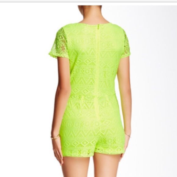 Nwt Romeo and Juliet Couture lace romper no trades - Picture 2 of 3