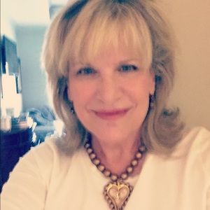 Meet your Posher, Cynthia
