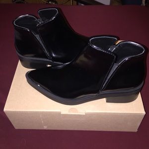 Flat Pointed Ankle Boots.