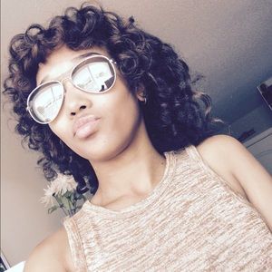 Meet your Posher, Kaylan