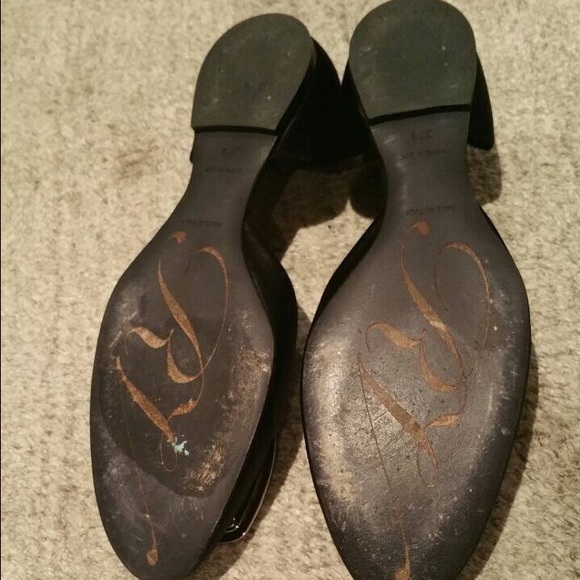 Roger Vivier Black Flats with Crystal Buckle - Picture 4 of 4