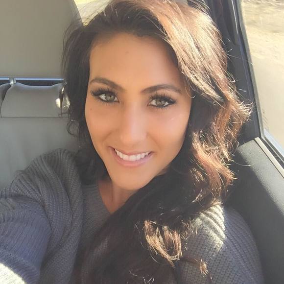 Meet your Posher, Erika - Picture 1 of 1