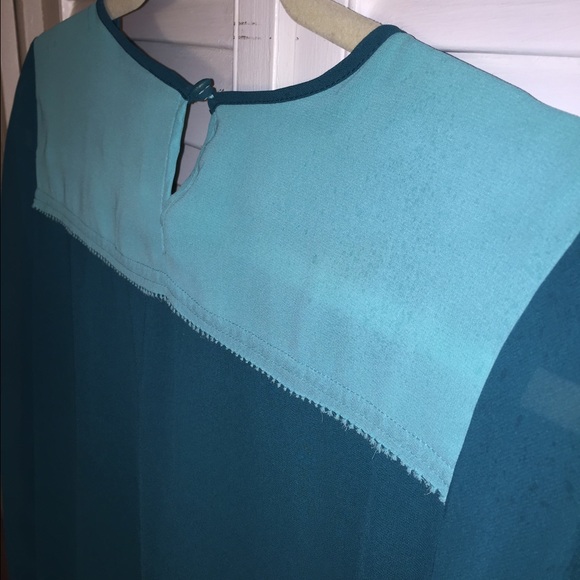 Teal and turquoise color block tunic size 4 - Picture 3 of 4