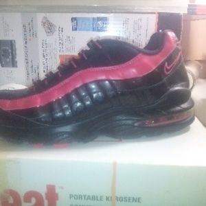 Pink && black air max's