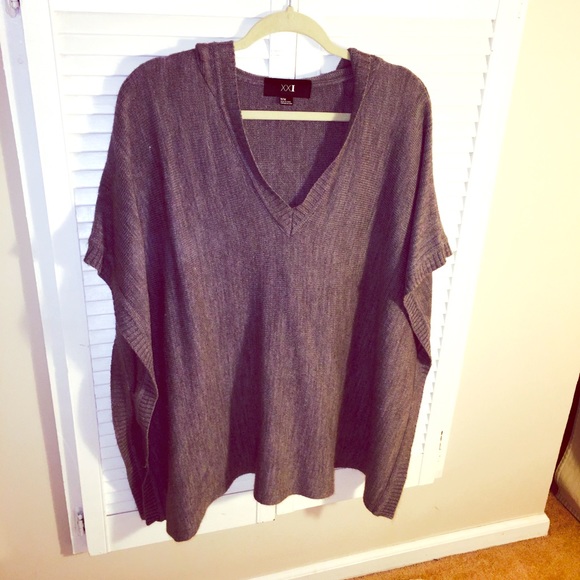 Hooded grey poncho, size S, cotton - Picture 1 of 3