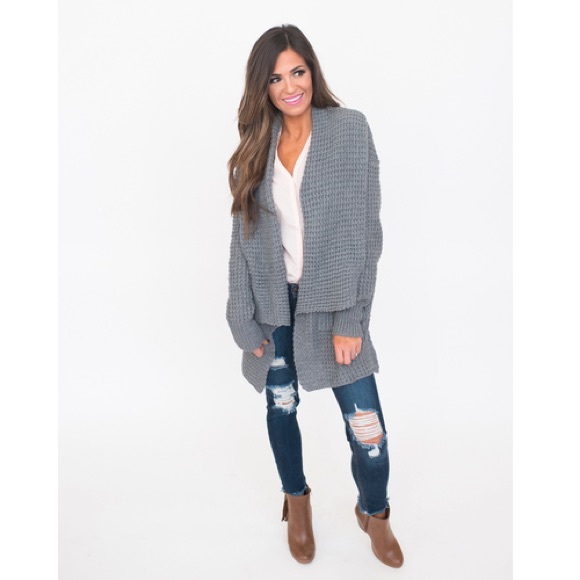 Soft Oversized Sweater - Picture 4 of 4