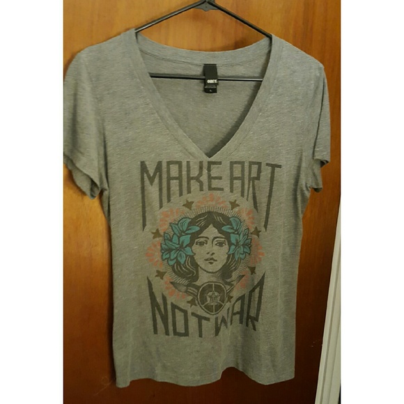 Obey t-shirt