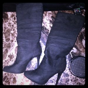 Chinese laundry suede boots