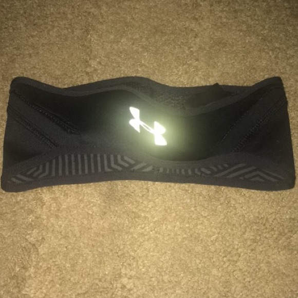 Under armor ear warmer