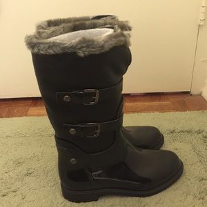 Stuart Weitzman snowflake winter boots
