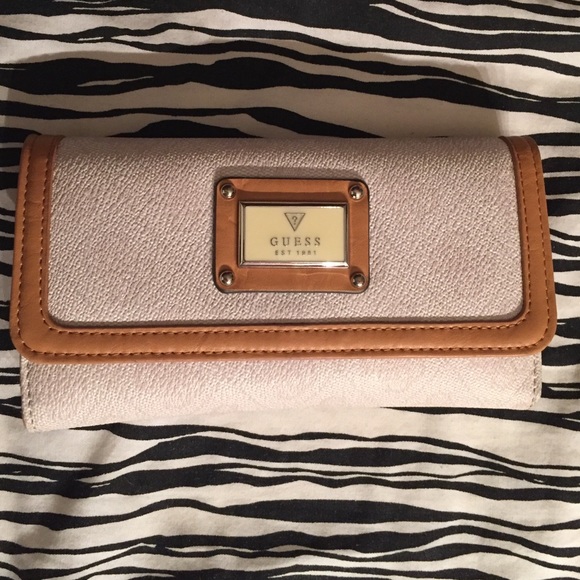 Guess wallet