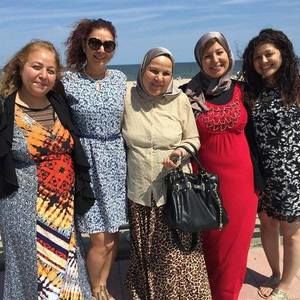 Meet your Posher, Noura