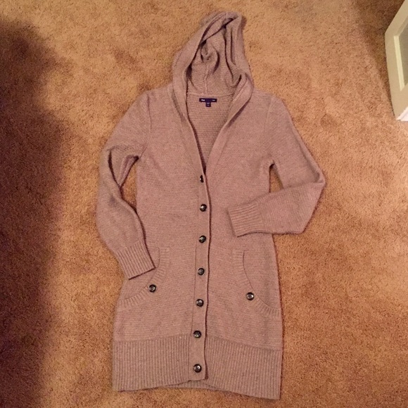 Gap V-Neck Cardigan