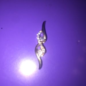 Diamond & gold pendant
