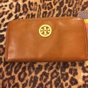 Tory Burch Leather Zip  Continental Wallet
