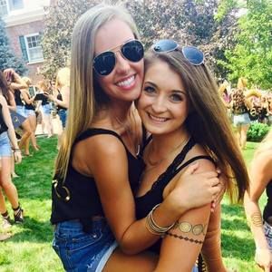 Meet your Posher, Taylor