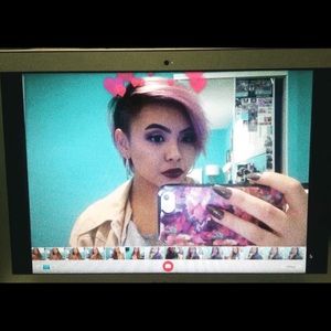 Meet your Posher, Melyssa