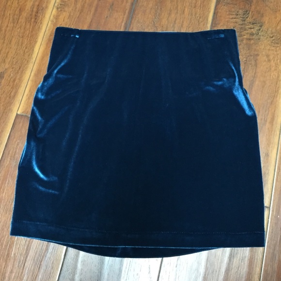 BCBG Generation TealBlue Velvet bandage Mini Skirt
