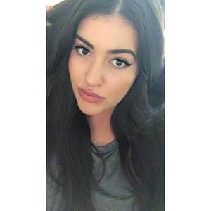 Meet your Posher, Nina