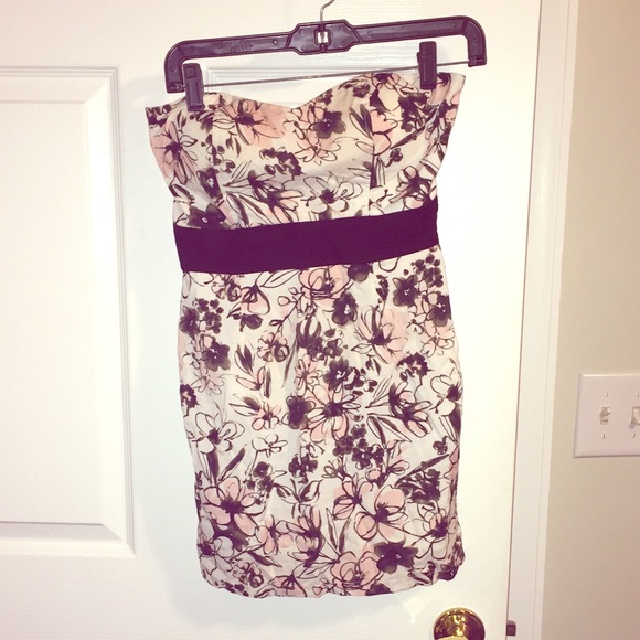 Floral sleeveless dress