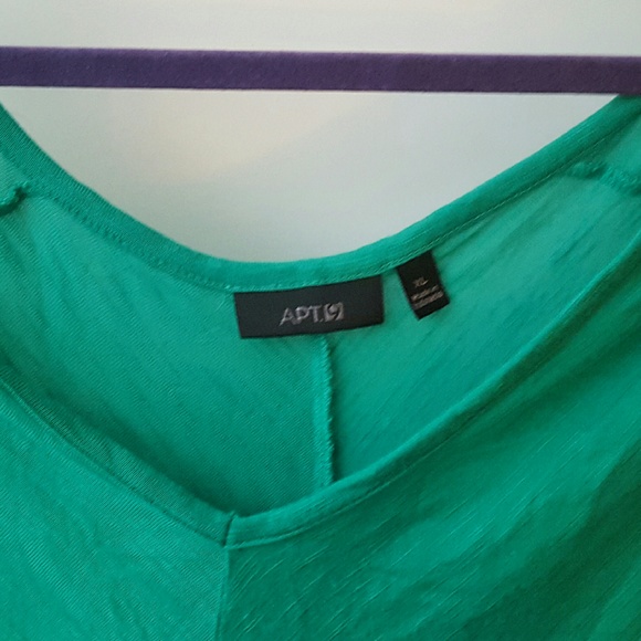 Top - Picture 2 of 3