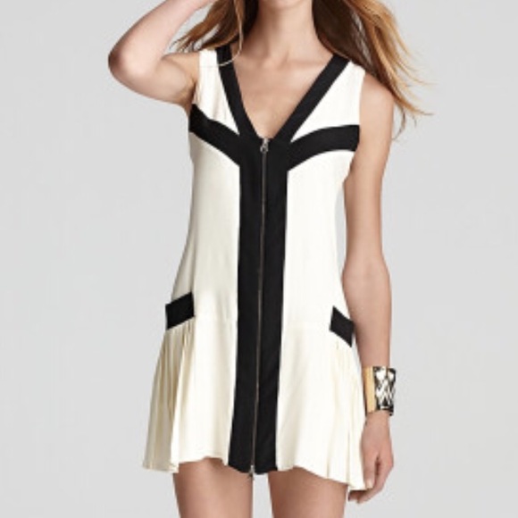 Parker Dresses & Skirts - 🎉Host Pick🎉Parker Silk Black & White dress
