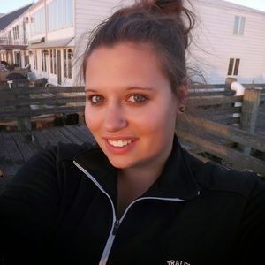 Meet your Posher, Maria