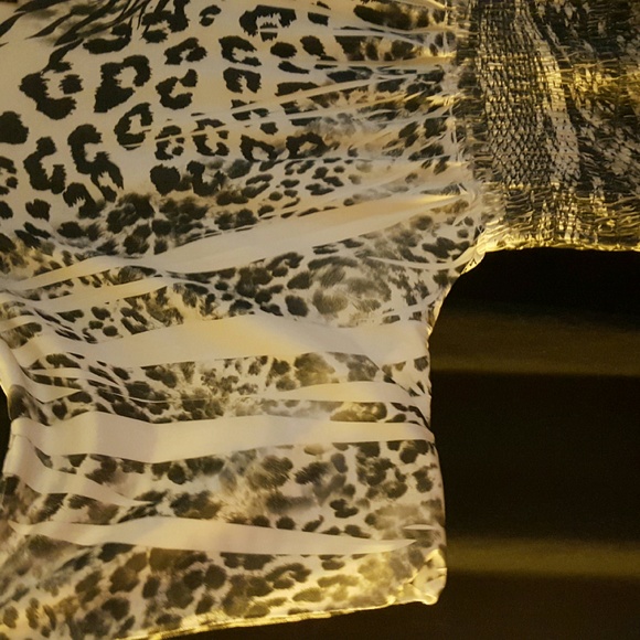 Top - Picture 3 of 4
