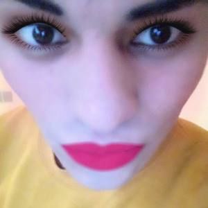 Meet your Posher, Nia yasmin