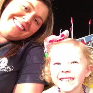 Meet your Posher, Dana