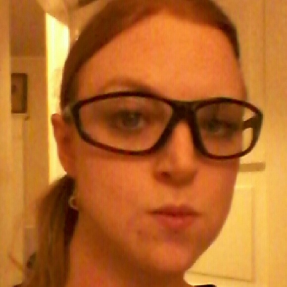 Meet your Posher, Rachel - Picture 4 of 4