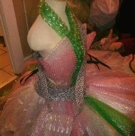 Meet your Posher, Rachel - Picture 2 of 4