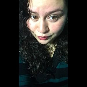 Meet your Posher, Catherine