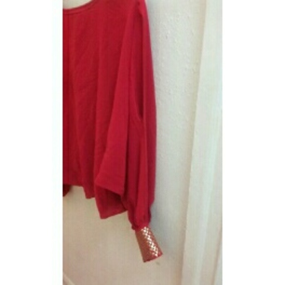 Tops - Picture 2 of 2