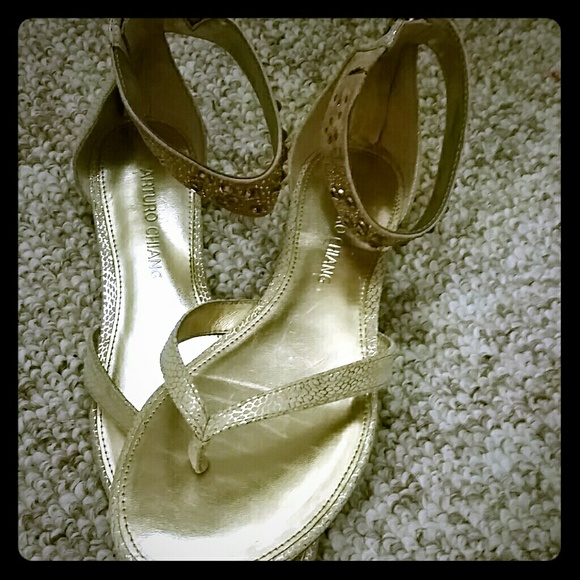ARTURO CHIANG GOLD JEWELED SANDALS