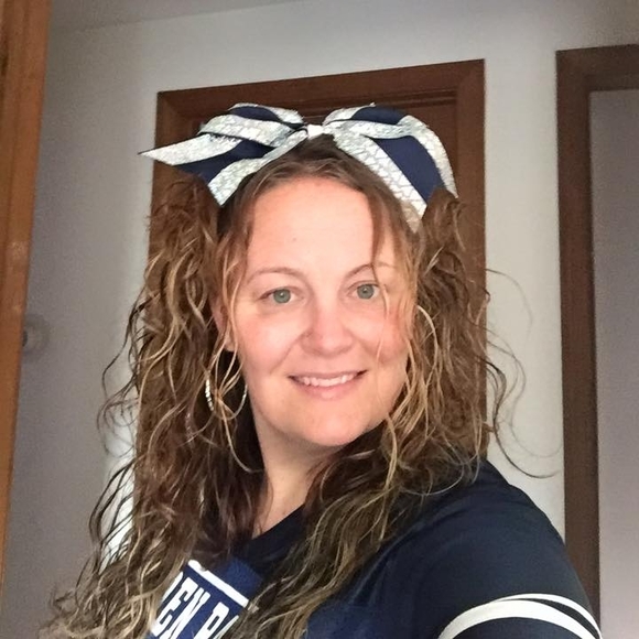 Meet your Posher, Dana