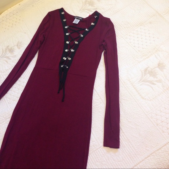 Burgundy Lace Up Front Midi Dress - Picture 3 of 4
