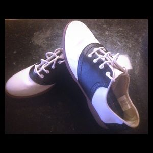 Woman's size 7.5!