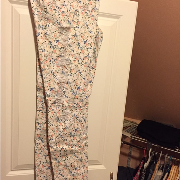 Floral ripped skinny jeans - Picture 2 of 3