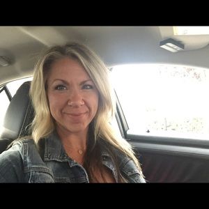 Meet your Posher, Robyn