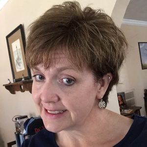 Meet your Posher, Michele