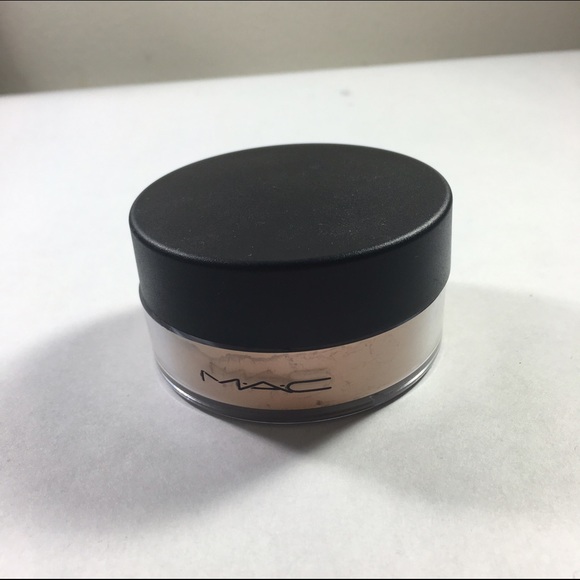 MAC Peach Pro Setting Powder