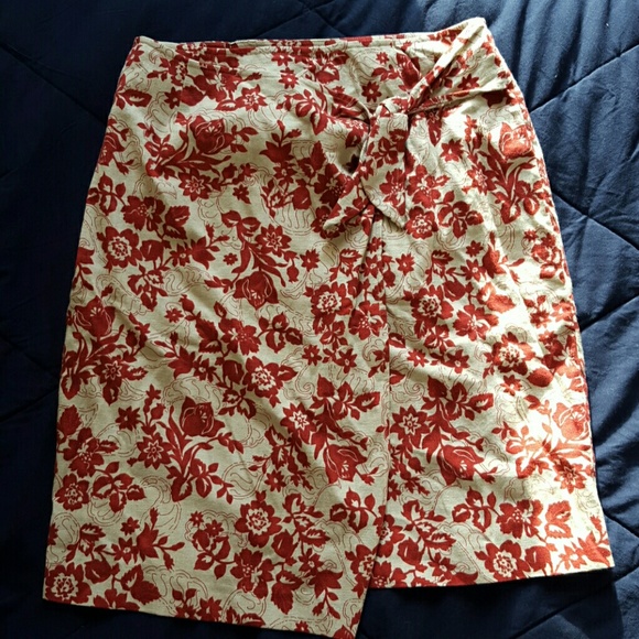 Geoffrey Beene Red/Cream Size 4 skirt