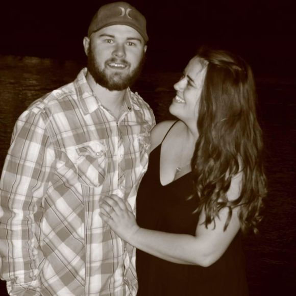 Meet your Posher, Courtney - Picture 1 of 1