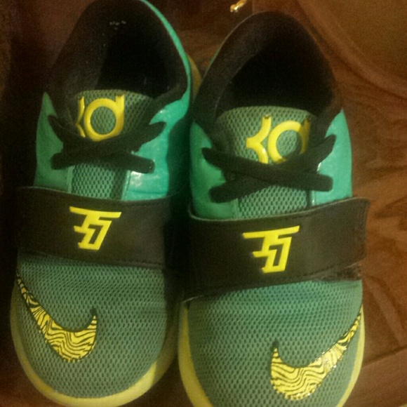 Toddler Kd - Picture 2 of 2