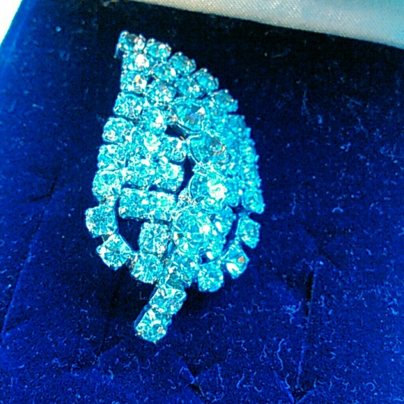 Vintage rhinestone leaf brooch pin 2 inch aprx