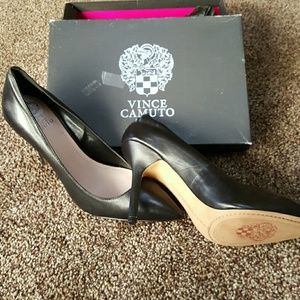Vince Camuto Black pumps